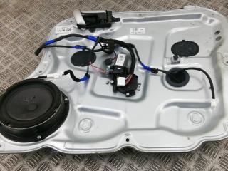 стеклоподъемник передний правый Hyundai Santa Fe 2 поколение (CM) 2007, 2.2 л., дизель, АКПП, внедорожник 5 дв., 824812B000