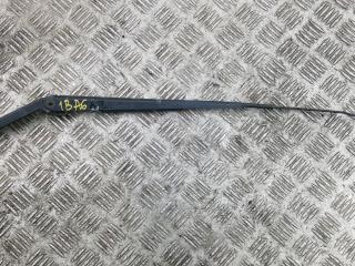 щеткодержатель (поводок стеклоочистителя, дворник) Infiniti QX56 1 поколение 2004, 5.6 л., бензин, АКПП, внедорожник 5 дв., 288817S000, 288867S000