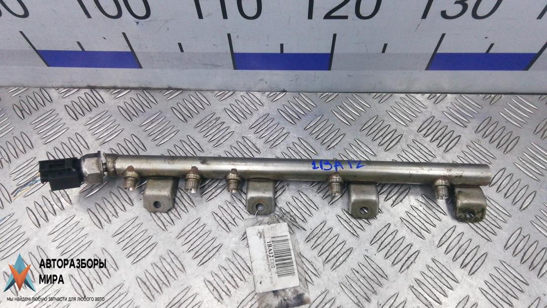 топливная рампа BMW 7 серия F01/F02 2010, 4.4 л., 750i, бензин, АКПП, седан, 13537547599, 13537547600 - фото №1