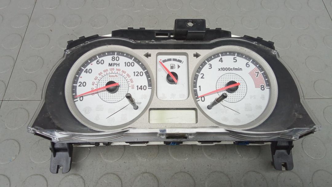приборная панель Nissan Note E11 2006, 1.6 л., бензин, МКПП, хетчбэк 5 дв., 68005006050200368 - фото №1