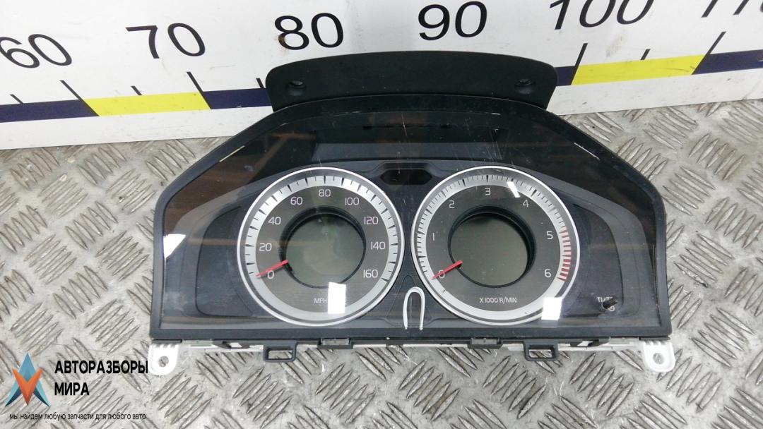 приборная панель Volvo V60 1 поколение 2012, 1.6 л., дизель, МКПП, универсал, 31343330AA - фото №1