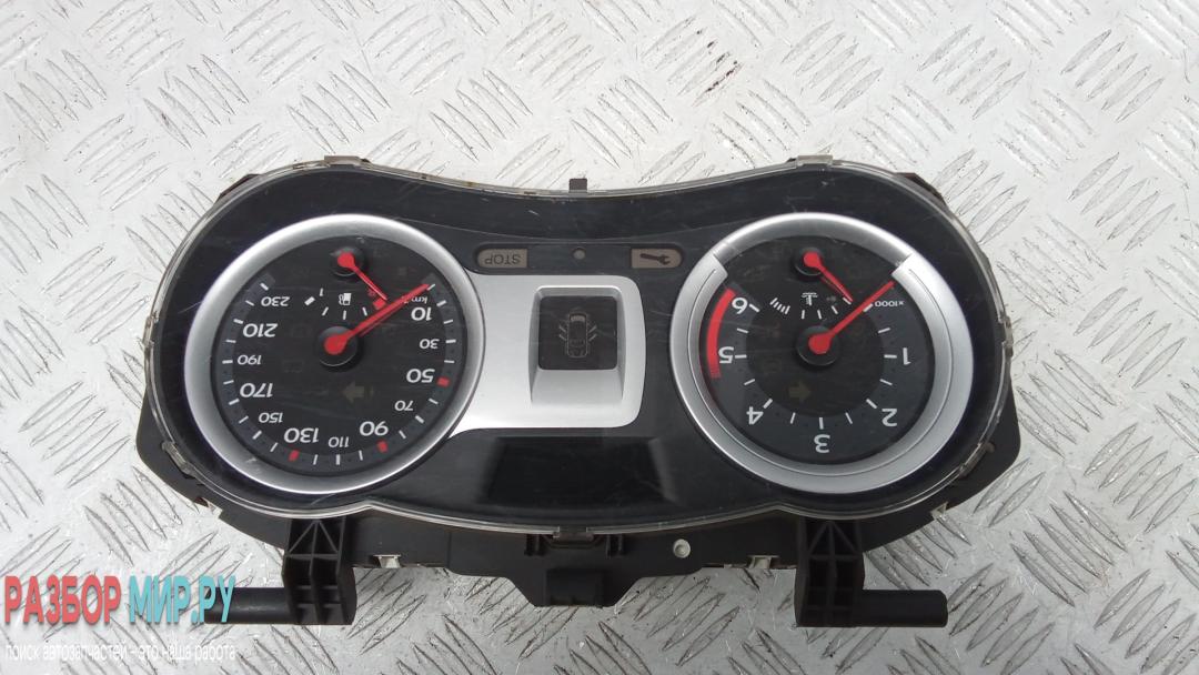 приборная панель Renault Clio 3 поколение 2007, 1.5 л., дизель, МКПП, хетчбэк 5 дв., 8200761861 - фото №1