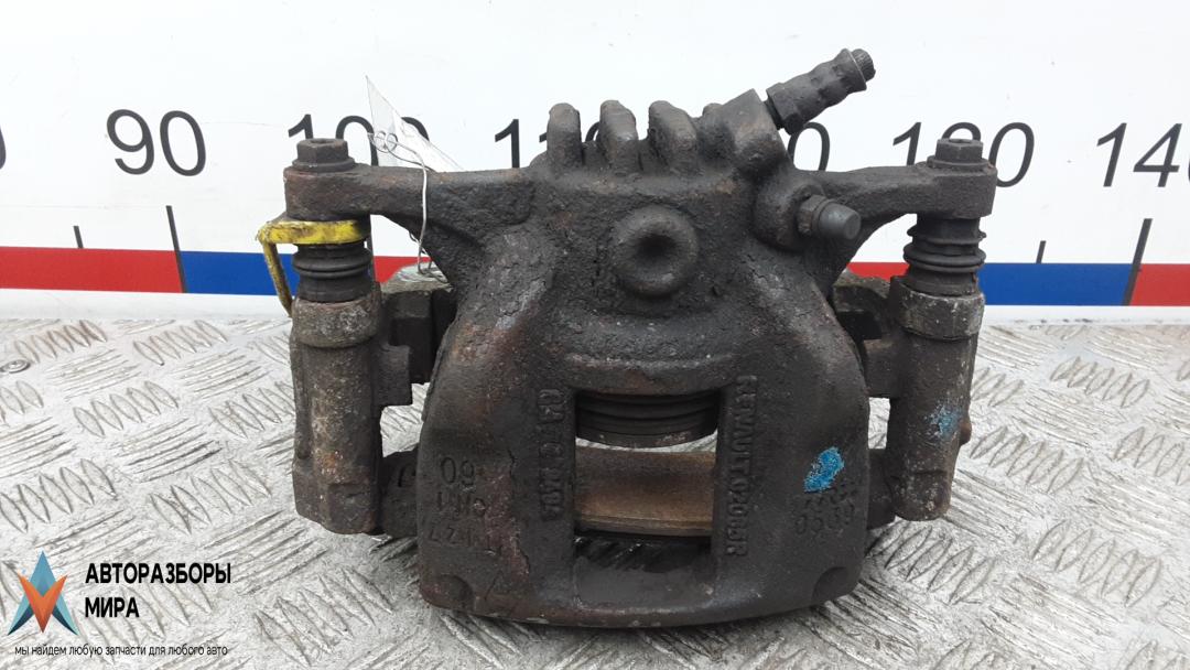 суппорт передний левый Opel Vivaro B 2015, 1.6 л., дизель, МКПП, микроавтобус, 95522699, 95517362, 4407092, 410119298R - фото №1