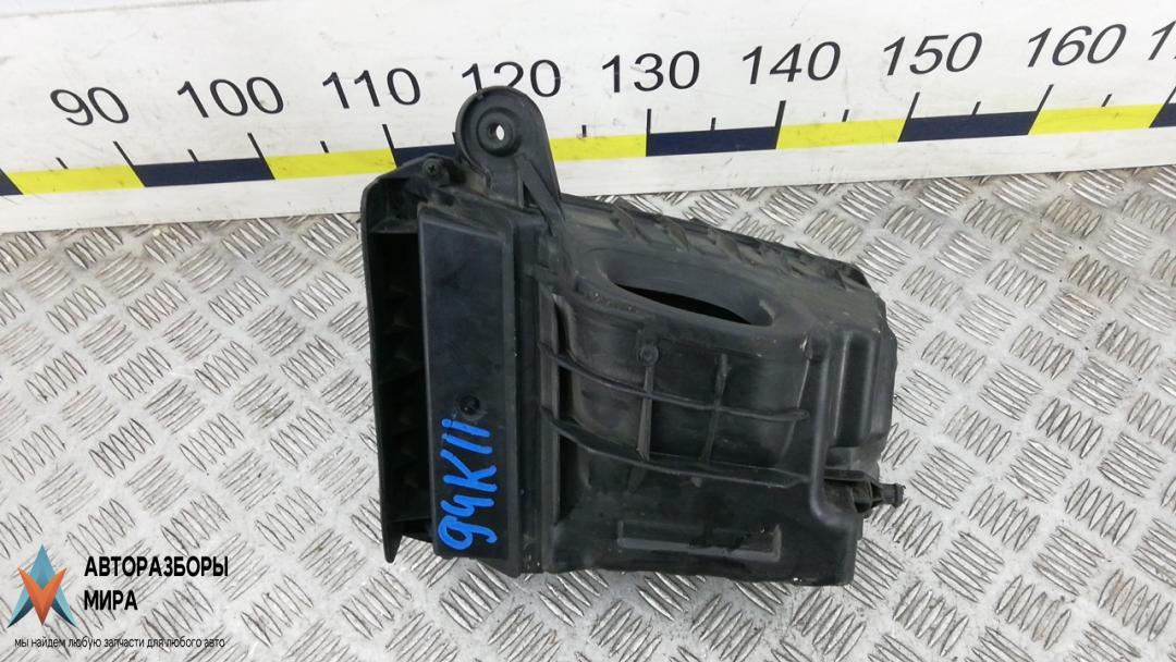 корпус воздушного фильтра Renault Megane 3 поколение 2011, 1.5 л., дизель, робот, универсал, 8200947663 - фото №1