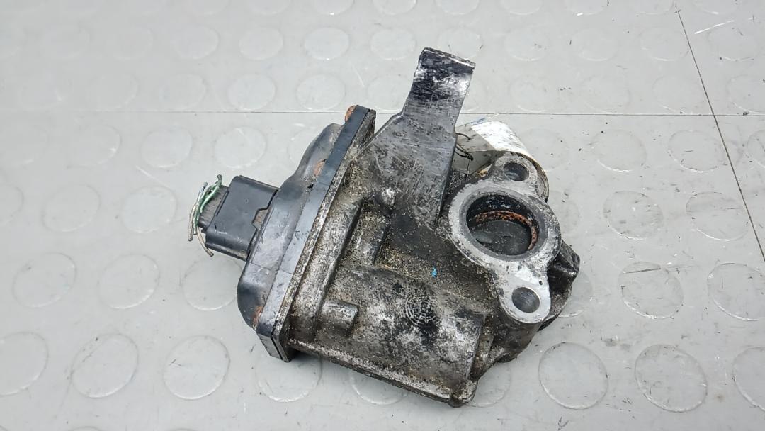 клапан EGR Opel Vivaro B 2015, 1.6 л., дизель, МКПП, микроавтобус - фото №1