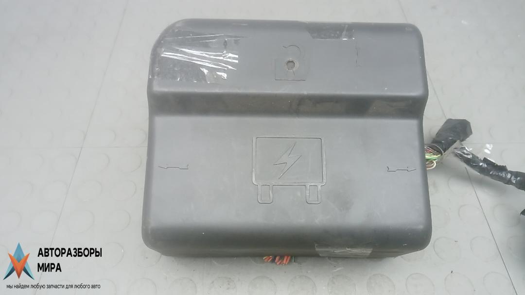 блок предохранителей Chevrolet TrailBlazer 1 поколение 2004, 4.2 л., бензин, АКПП, внедорожник 5 дв., 15114669 - фото №1