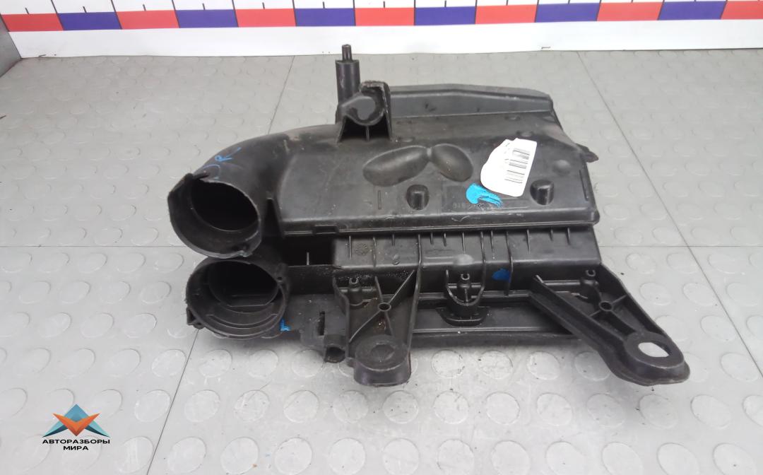 корпус воздушного фильтра Peugeot 508 1 поколение 2012, 1.6 л., дизель, робот, седан - фото №1