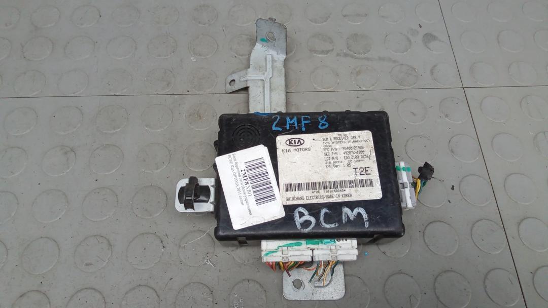 Блок управления BCM (Body Control Module) Kia Optima 3 поколение 2011, 2.4 л., бензин, АКПП, седан, 954002T900 - фото №1