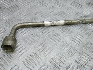 ключ колесный (балонный) Hyundai Matrix 1 поколение [рестайлинг] 2006, 1.5 л., дизель, МКПП, хетчбэк 5 дв.