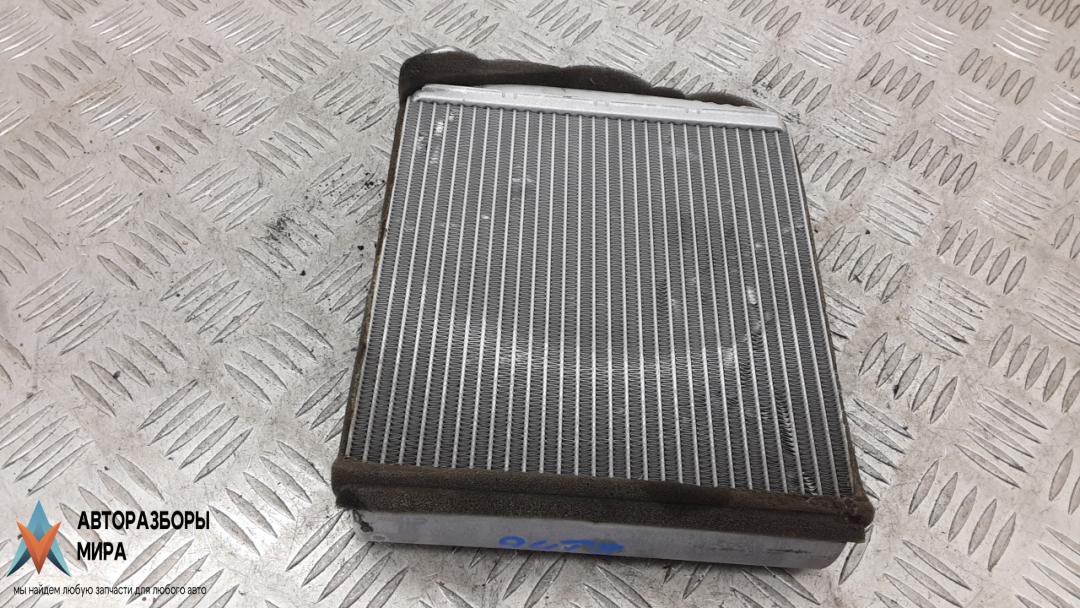 радиатор отопителя (печки) Volvo V70 3 поколение 2009, 2.4 л., дизель, АКПП, универсал, 6G9N18D557BA, LR002632, 30767275 - фото №1