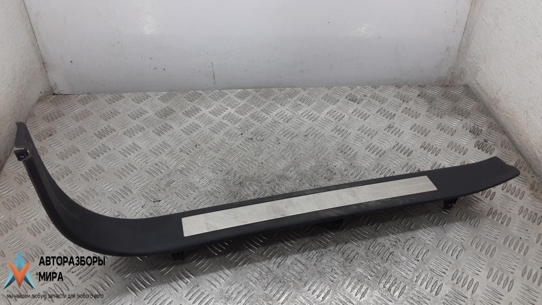 накладка на порог внутренняя Hyundai Genesis 2 поколение 2013, 3.8 л., бензин, АКПП, седан - фото №1