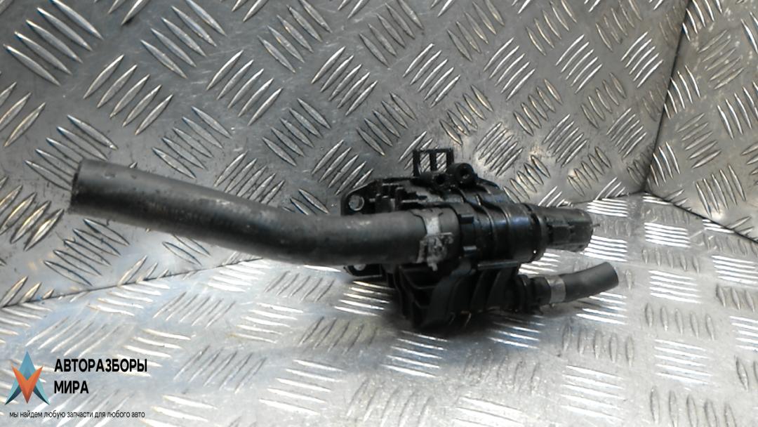 Корпус термостата дизельный Ford C-Max 1 поколение 2004, 1.6 л., TDCi, дизель, МКПП, минивэн - фото №1