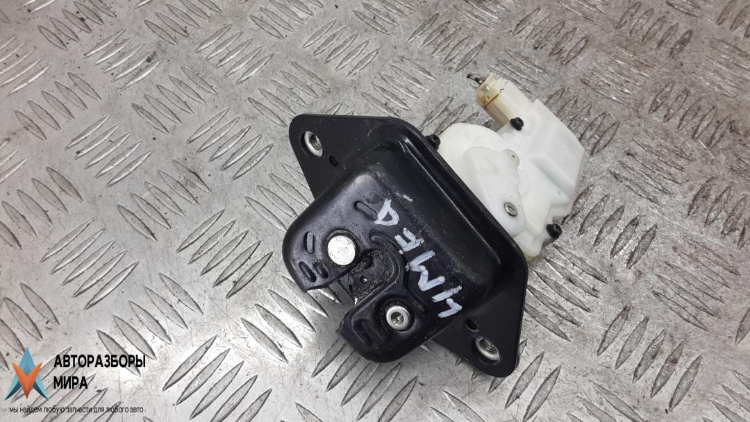 замок багажника Honda Pilot 2 поколение 2010, 3.5 л., бензин, АКПП, внедорожник 5 дв. - фото №1