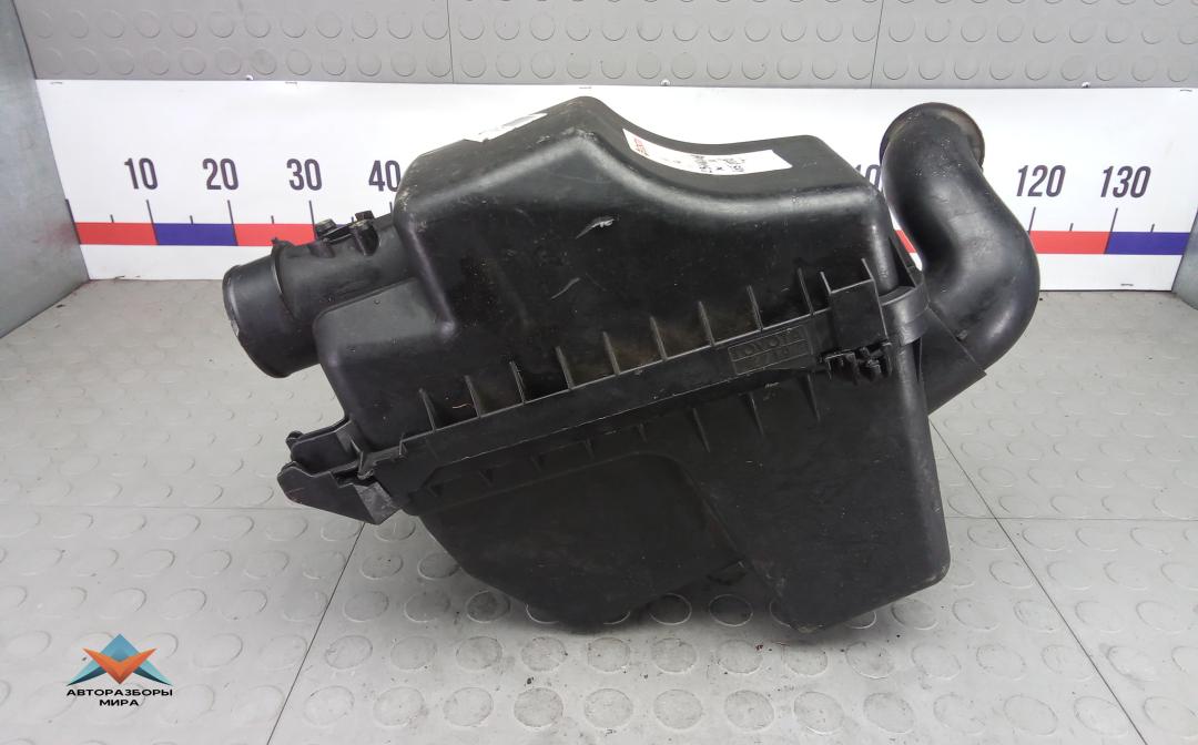 корпус воздушного фильтра Toyota RAV4 2 поколение (XA20) 2002, 2.0 л., дизель, МКПП, внедорожник 5 дв., 1770027190 - фото №1