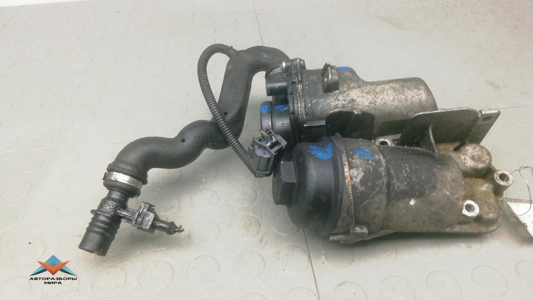 Корпус масляного фильтра дизельный Volvo XC60 1 поколение 2009, 2.4 л., дизель, МКПП, внедорожник 5 дв. - фото №1