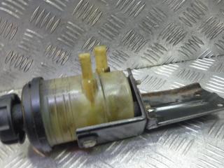 бачок гура Hyundai Santa Fe 2 поколение (CM) 2008, 2.2 л., дизель, МКПП, внедорожник 5 дв., 571502B001