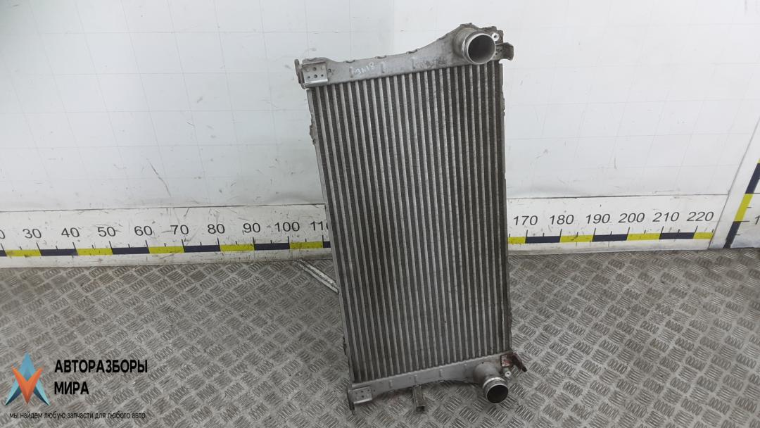 радиатор интеркулера Toyota Auris 1 поколение 2007, 2.0 л., дизель, МКПП, хетчбэк 5 дв., 179400R020 - фото №1