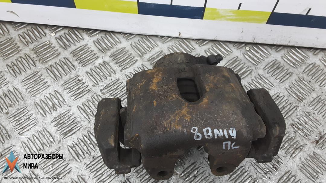 суппорт передний левый Land Rover Range Rover 3 поколение 2004, 3.0 л., TD6, дизель, АКПП, внедорожник 5 дв., SEG500050, SEB000290, SEG500051, LR010394, 34111166231, 34116768429, 34111163643, 34116752425, 34111163303, LR005948, 34116773131, LR010400 - фото №1