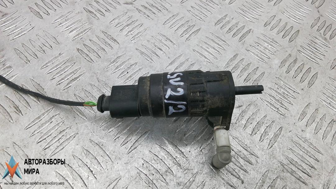 насос (моторчик) омывателя фар Skoda Yeti 1 поколение 2010, 2.0 л., дизель, МКПП, внедорожник 5 дв. - фото №1