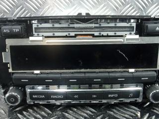магнитола Skoda Yeti 1 поколение 2010, 1.2 л., бензин, МКПП, внедорожник 5 дв., 1Z0035161G