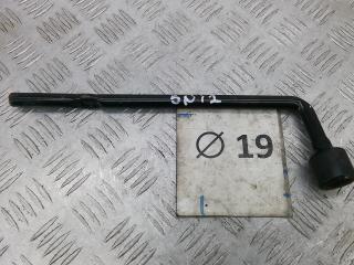 ключ колесный (балонный) Kia Ceed 1 поколение 2009, 1.6 л., дизель, МКПП, хетчбэк 5 дв., 091313B010