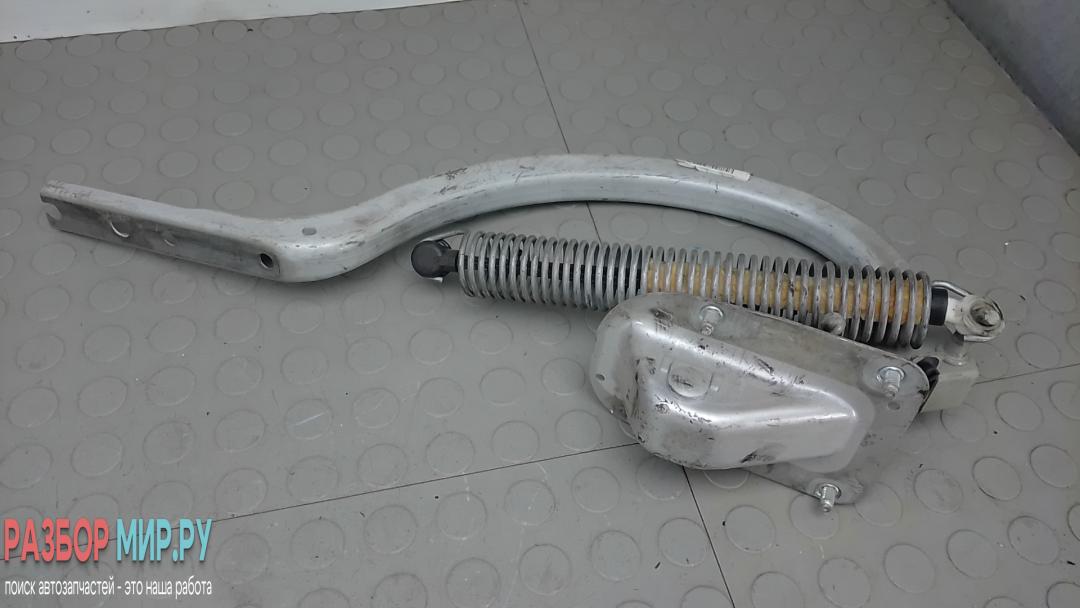петля крышки багажника BMW 5 серия F07/F10/F11 2012, 3.0 л., бензин, АКПП, седан - фото №1