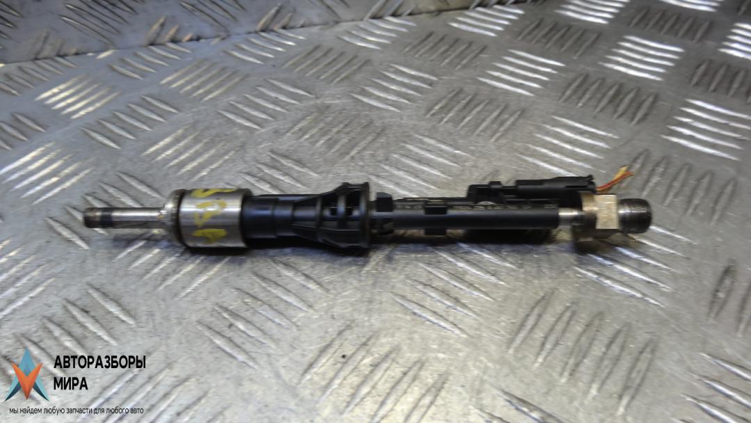 форсунка BMW 5 серия F07/F10/F11 2011, 2.0 л., 528i, бензин, АКПП, седан, 0261500109, 111024226 - фото №1