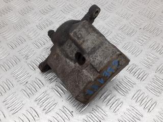 суппорт передний правый Toyota Prius 3 поколение 2010, 1.8 л., бензин, АКПП, хетчбэк 5 дв., 4773047060