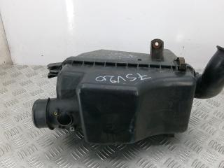 корпус воздушного фильтра Toyota RAV4 2 поколение (XA20) [рестайлинг] 2003, 2.0 л., дизель, МКПП, внедорожник 5 дв.