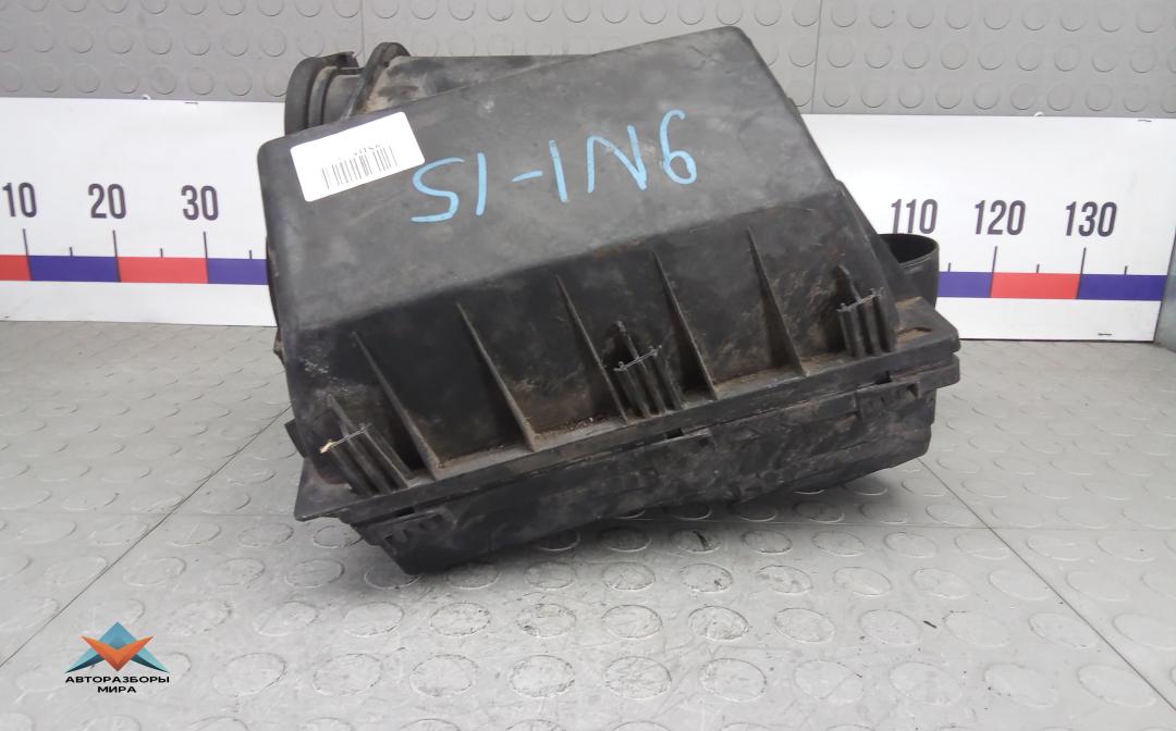 корпус воздушного фильтра Mercedes-Benz E-Класс W211/S211 2002, 2.6 л., E240, бензин, АКПП, седан - фото №1