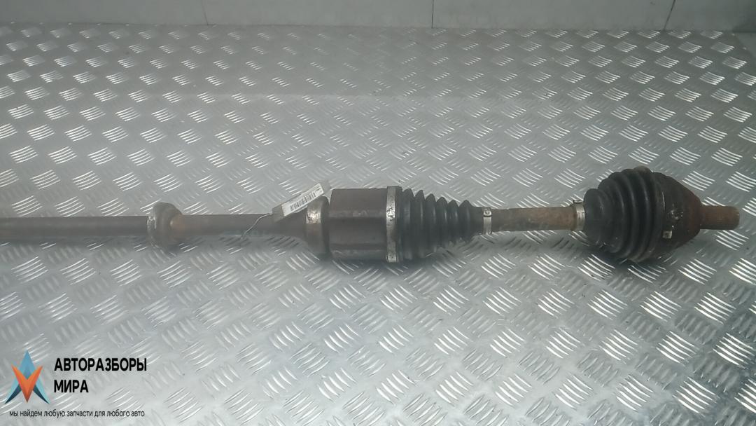 полуось передняя правая (приводной вал, ШРУС) Land Rover Freelander 2 поколение 2008, 2.2 л., D TD4, дизель, МКПП, внедорожник 5 дв., LR062660, LR002618, LR062661, LR002614, LR006706, LR006707 - фото №1