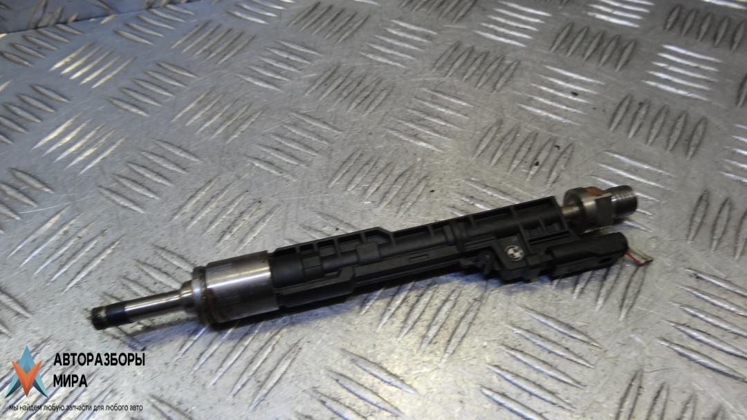 форсунка BMW 3 серия F30/F31/F34 2012, 2.0 л., бензин, АКПП, седан, 1209061013, 0261500153 - фото №1