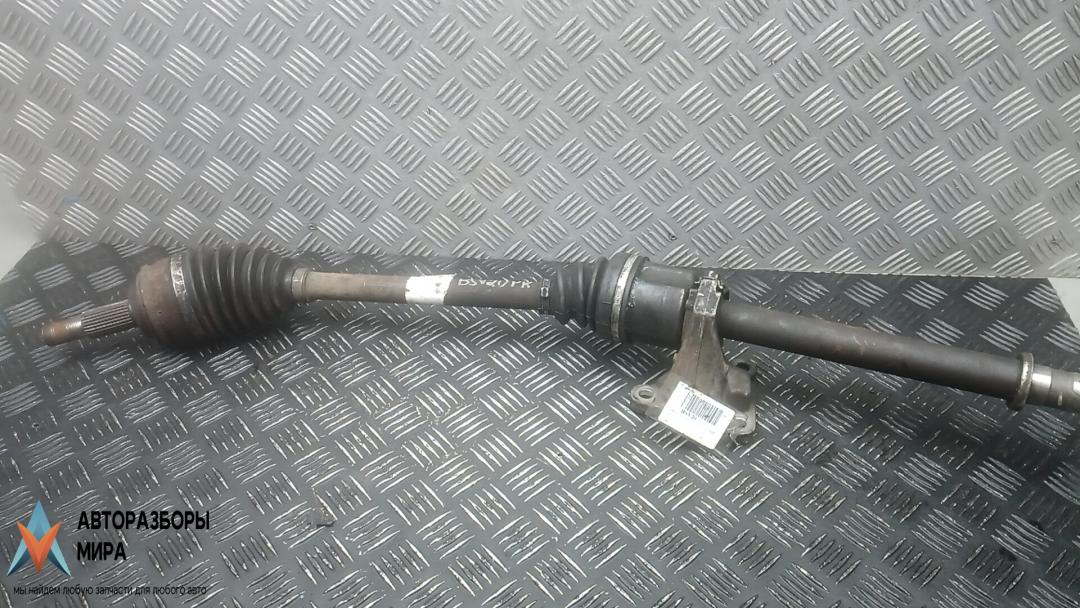 полуось передняя правая (приводной вал, ШРУС) Renault Scenic 3 поколение 2009, 1.9 л., дизель, МКПП, минивэн, 391001702R, 8200725513 - фото №1