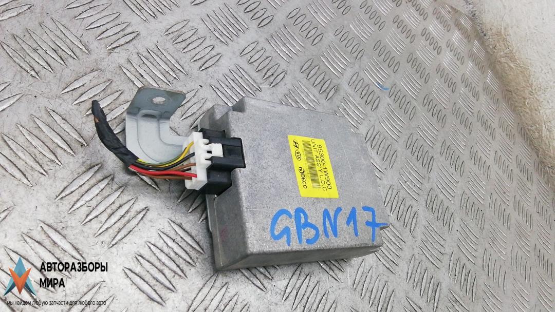 блок управления парктрониками Kia Rio 3 поколение 2012, 1.4 л., дизель, МКПП, хетчбэк 5 дв., 953001W900 - фото №1