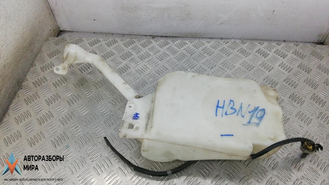 бачок омывателя Nissan Qashqai 1 поколение 2007, 1.5 л., дизель, МКПП, внедорожник 5 дв. - фото №1