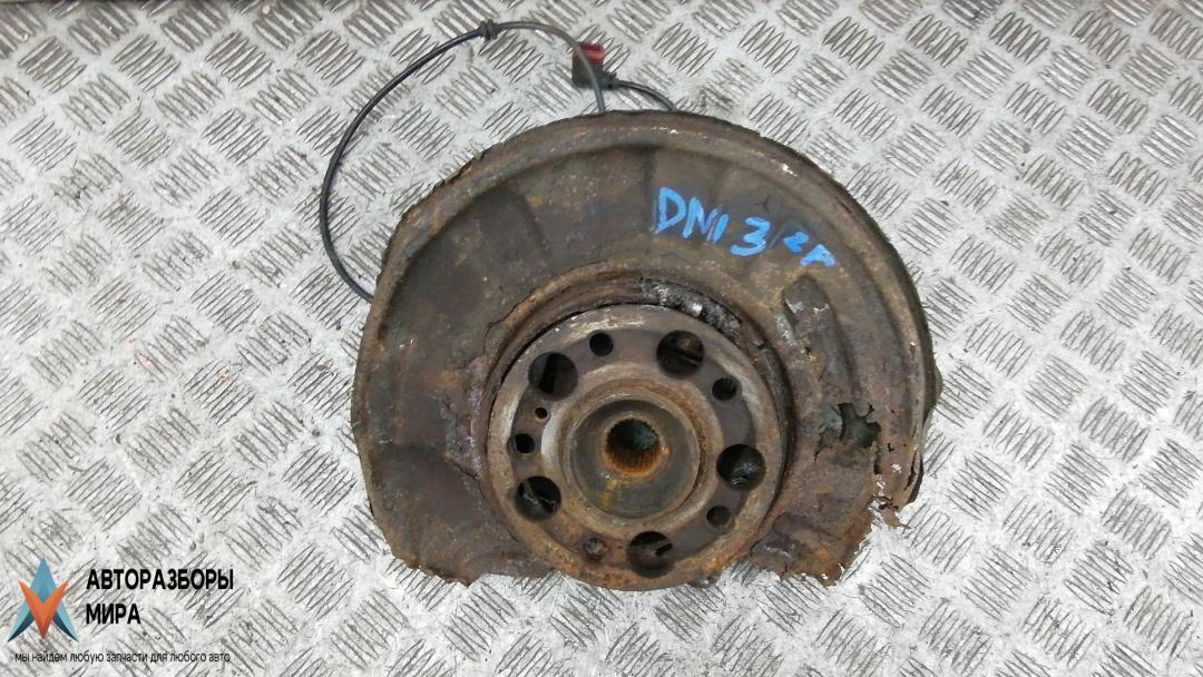 ступица задняя правая Mercedes-Benz C-Класс W204/S204 2008, 1.8 л., бензин, АКПП, седан, ., A2309810127, A2303570308, 2303570308, 2309810127, 2303570108, A2303570108 - фото №1