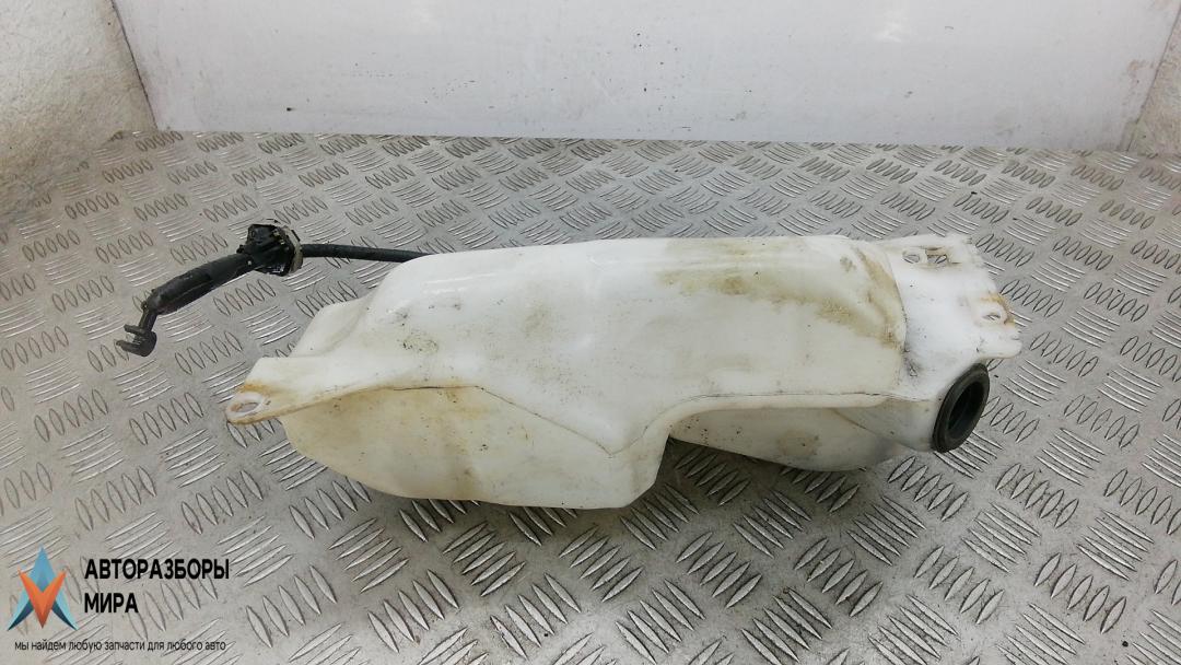 бачок омывателя Nissan Qashqai 1 поколение 2008, 1.6 л., бензин, МКПП, внедорожник 5 дв. - фото №1