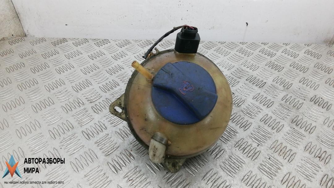 бачок расширительный Skoda Superb 2 поколение 2009, 1.9 л., D TDI PD, дизель, МКПП, хетчбэк 5 дв., 1K0121407A, 1K0121407, 3B0121321 - фото №1