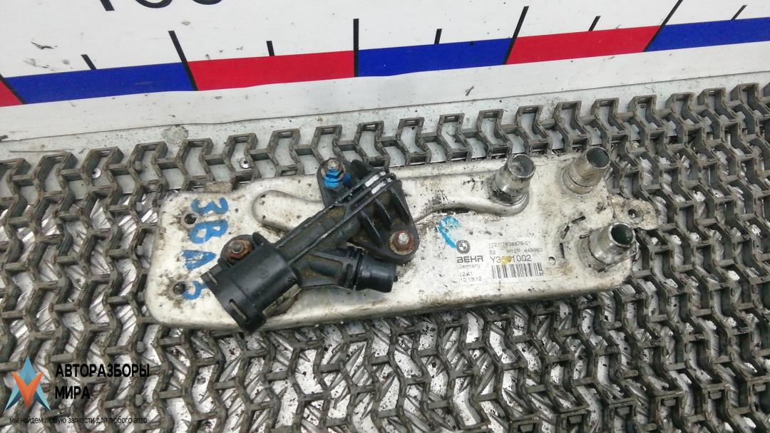 Теплообменник бензиновый BMW 5 серия F07/F10/F11 2010, 3.0 л., бензин, АКПП, седан, Y3551002 - фото №1