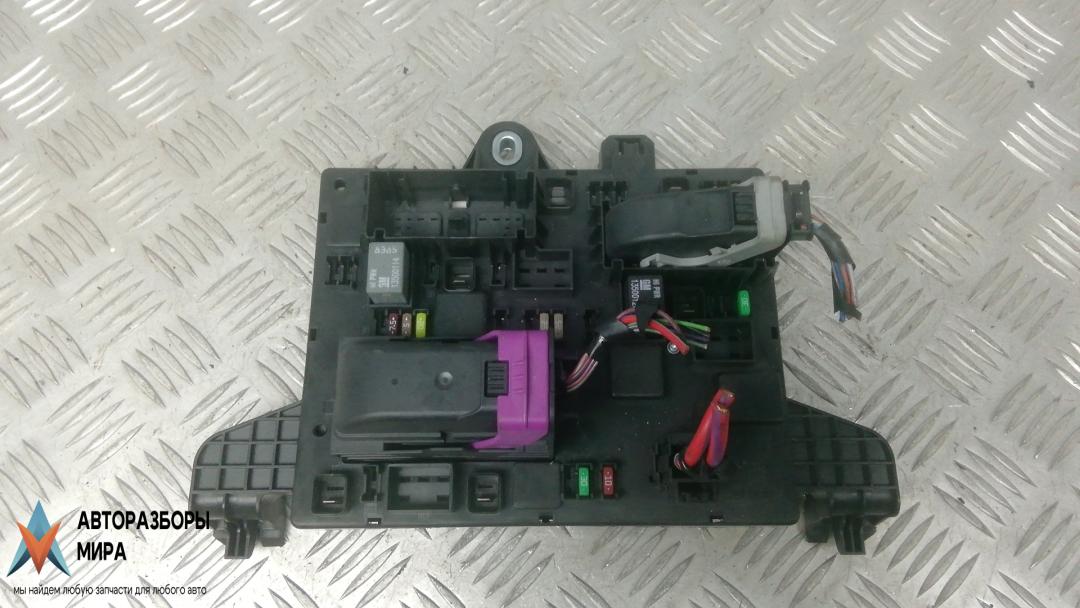 блок комфорта Opel Astra J 2010, 1.7 л., дизель, МКПП, хетчбэк 5 дв., 13302300 - фото №1