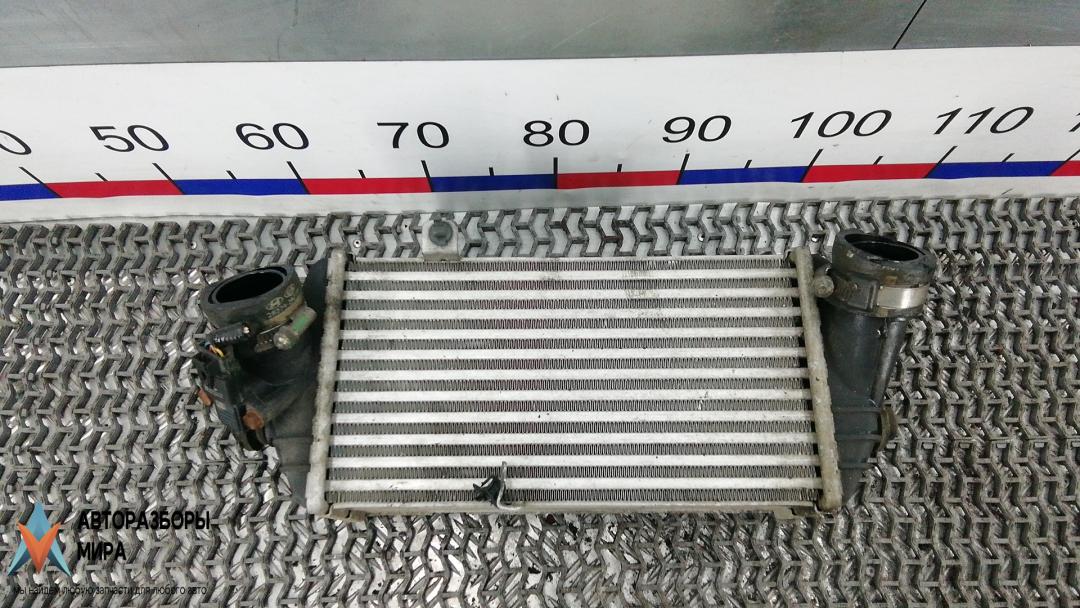 радиатор интеркулера Hyundai i30 GD 2014, 1.6 л., дизель, МКПП, универсал, 282702A770 - фото №1