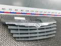 решетка радиатора Chrysler Voyager 4 поколение [рестайлинг] 2006, 2.8 л., CRD, дизель, АКПП, минивэн, 4857300AA - фото №2