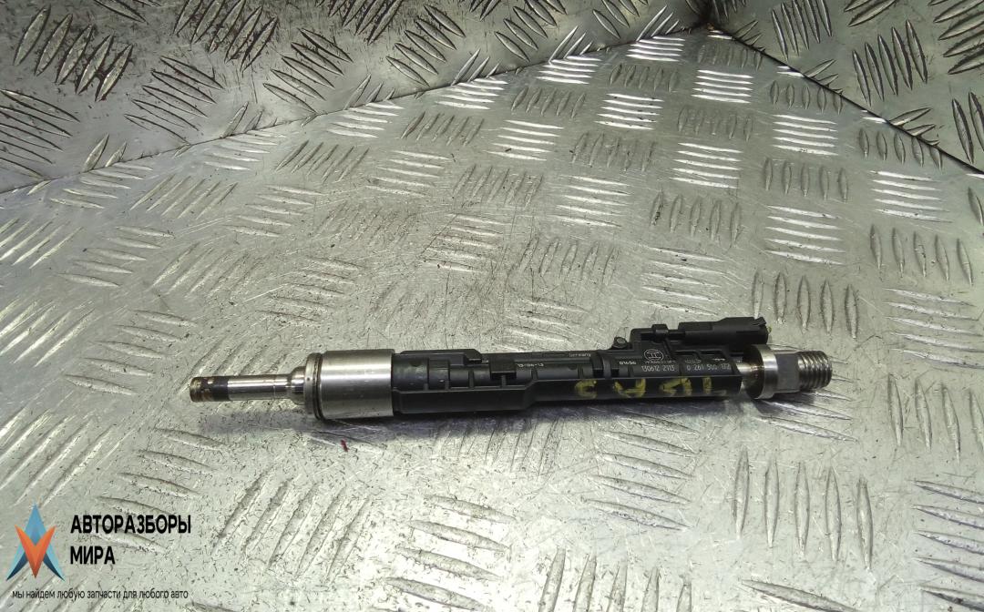 форсунка BMW 3 серия F30/F31/F34 2013, 2.0 л., бензин, АКПП, седан, 0261500172 - фото №1