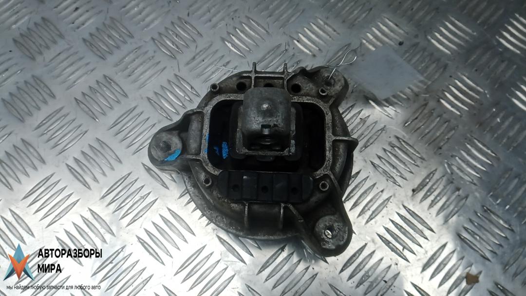 Подушка двигателя бензиновая BMW 5 серия F07/F10/F11 2011, 3.0 л., бензин, АКПП, седан, 22326775916, 22116793680, 22116786528, 22116793679, 22116777365 - фото №1