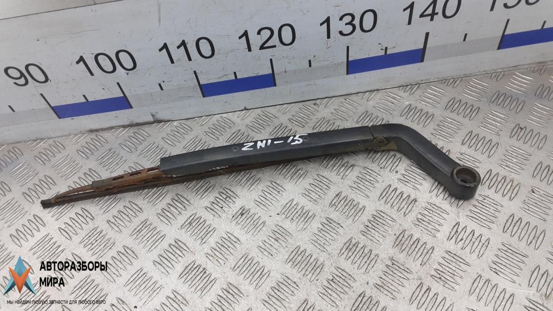 щеткодержатель задний Land Rover Discovery 3 поколение 2005, 2.7 л., TD V6, дизель, МКПП, внедорожник 5 дв. - фото №1