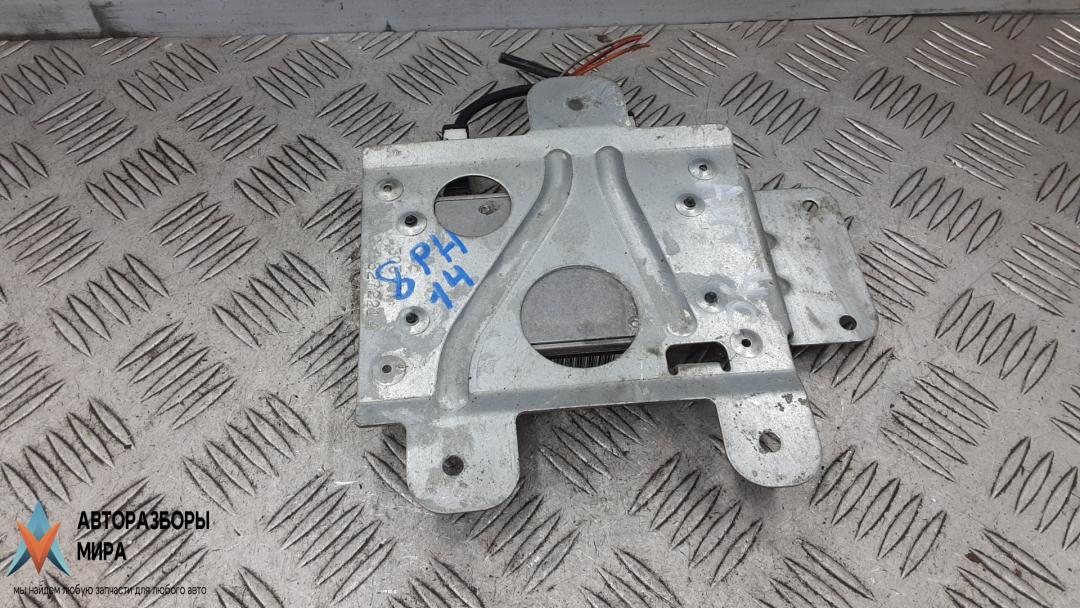 усилитель антенны Mercedes-Benz R-Класс W251 2006, 3.0 л., дизель, АКПП, универсал, 2118200885 - фото №1