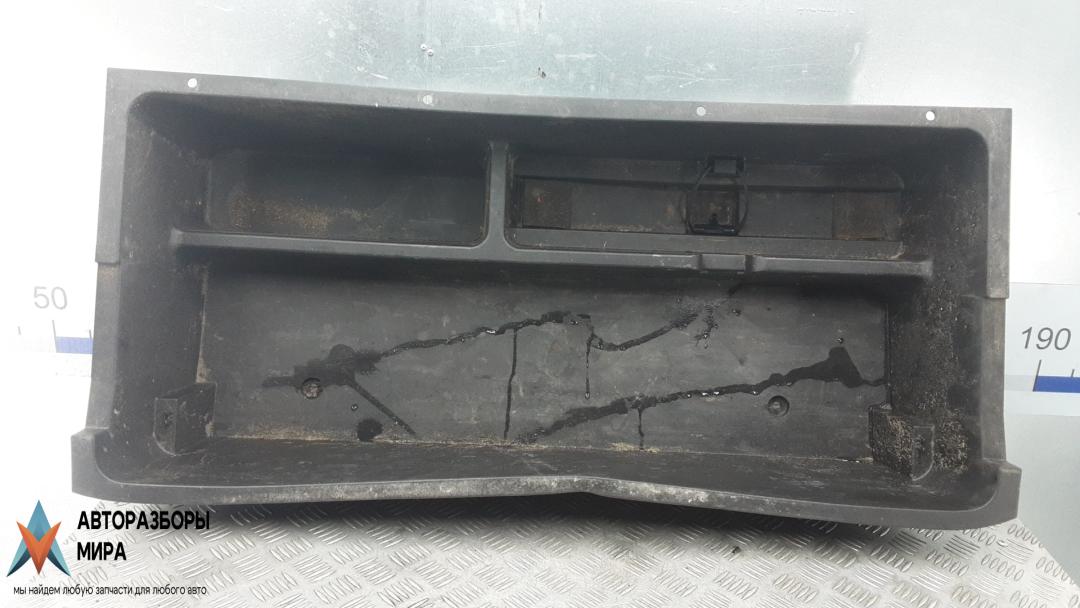 корыто пластиковое Toyota RAV4 3 поколение (XA30) 2006, 2.2 л., дизель, МКПП, внедорожник 5 дв. - фото №1