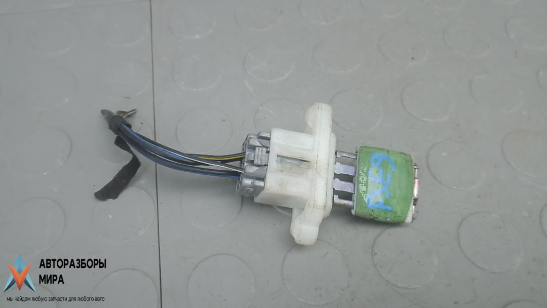 сопротивление печки Ford Fusion 1 поколение 2003, 1.4 л., бензин, МКПП, хетчбэк 5 дв., 1379762, 3S7H19E624AB - фото №1