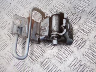 петля двери Audi A6 4F/C6 2006, 2.7 л., дизель, АКПП, универсал