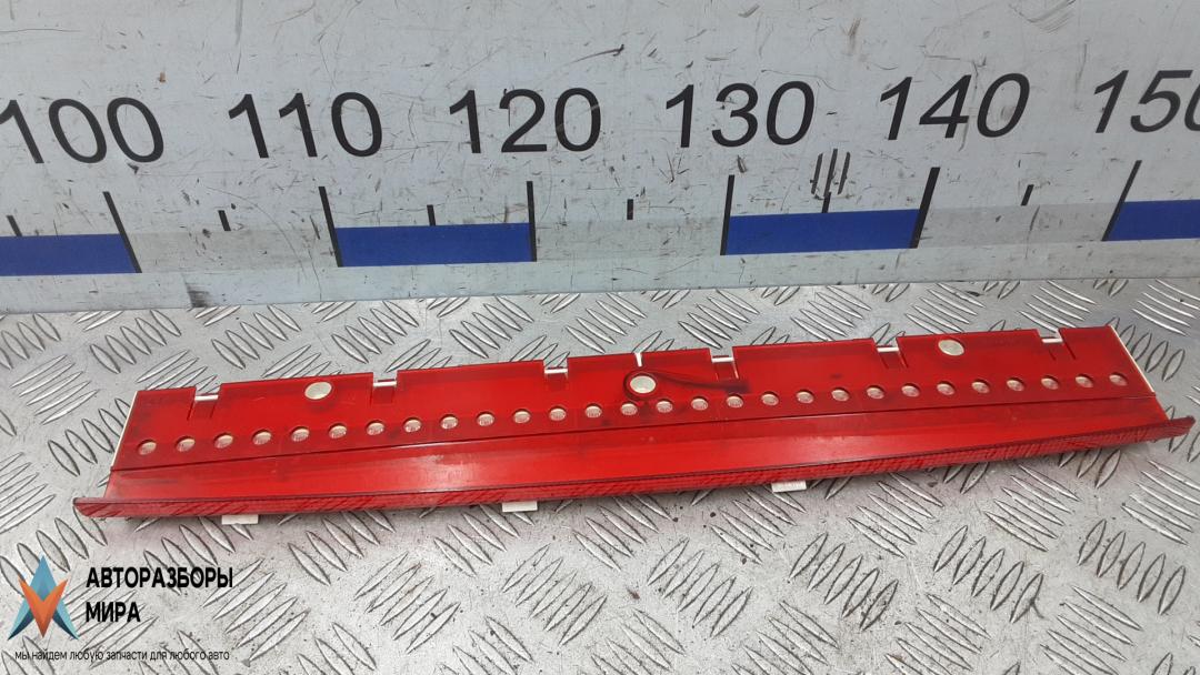 Фонарь дополнительный Audi A8 D3/4E 2003, 4.2 л., бензин, АКПП, седан - фото №1